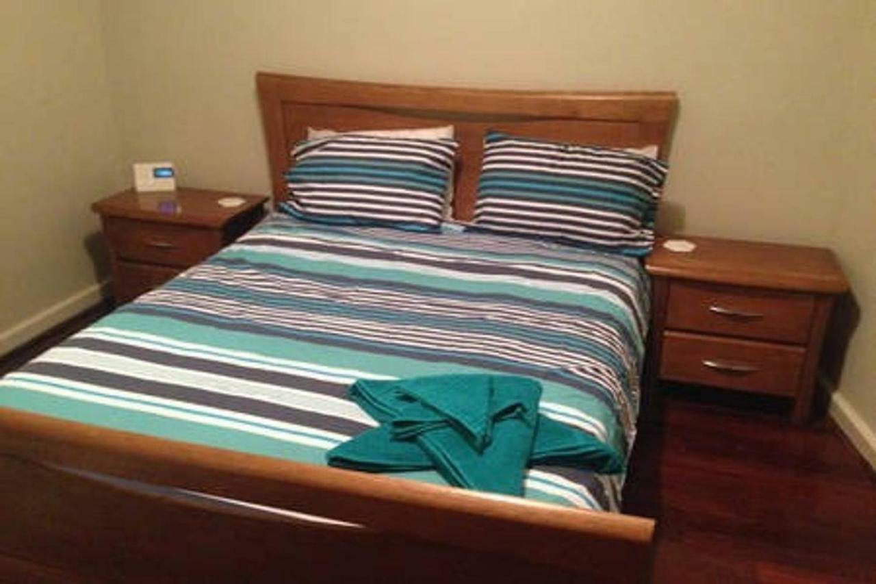 Affordable & Comfortable Apartment On Langley Park パース エクステリア 写真